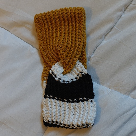 Handmade Twisted Headband - Picture 1 of 8